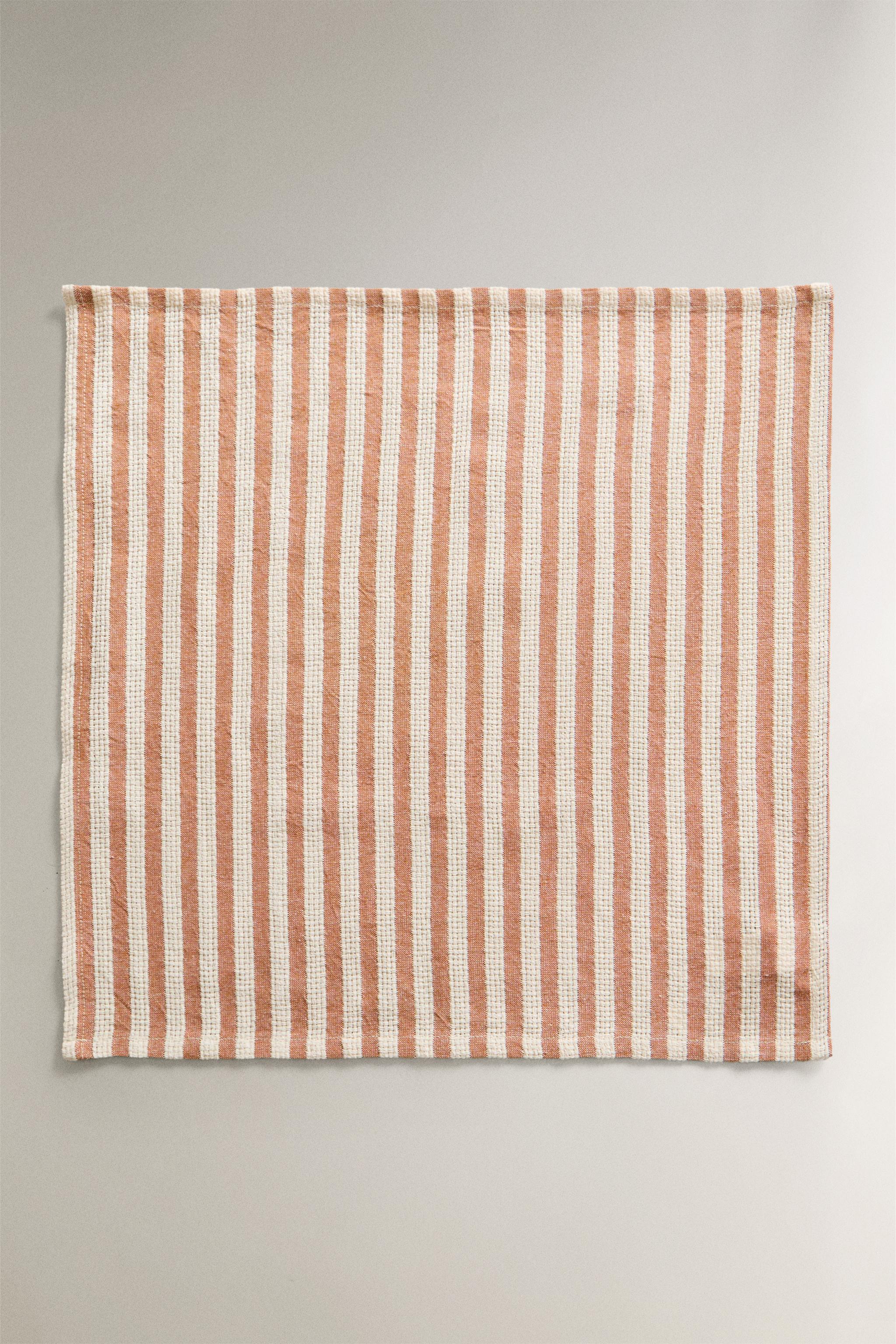SERVIETTES DE TABLE RAYURES TEXTURE