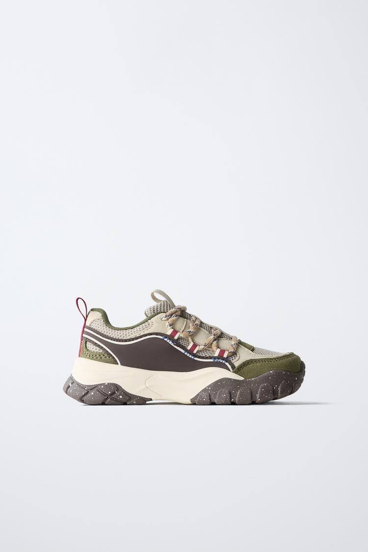 ZAPATILLA DEPORTIVA PIEZAS