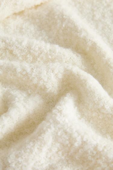 BOUCLÉ THROW - Ecru de Zara - Image 3