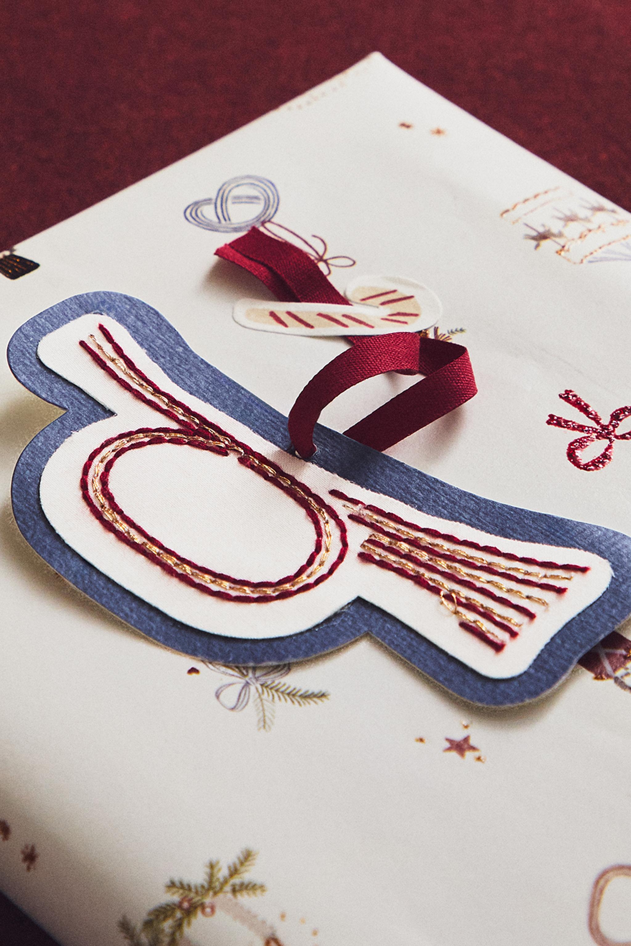 LOT ÉTIQUETTES CADEAUX FORMES DE NOËL (LOT DE 8)