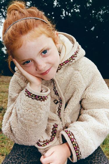 FAUX SHEARLING JACKET WITH HOODIE AND RIC-RAC TRIM - Light beige by Zara