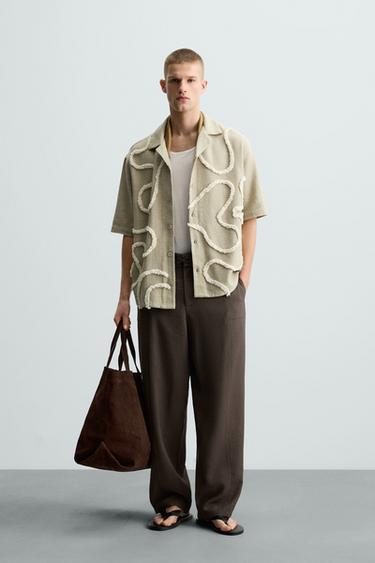 CAMISA RELAXED FIT RELIEVE - Gris / Tostado de Zara - Imagen 0