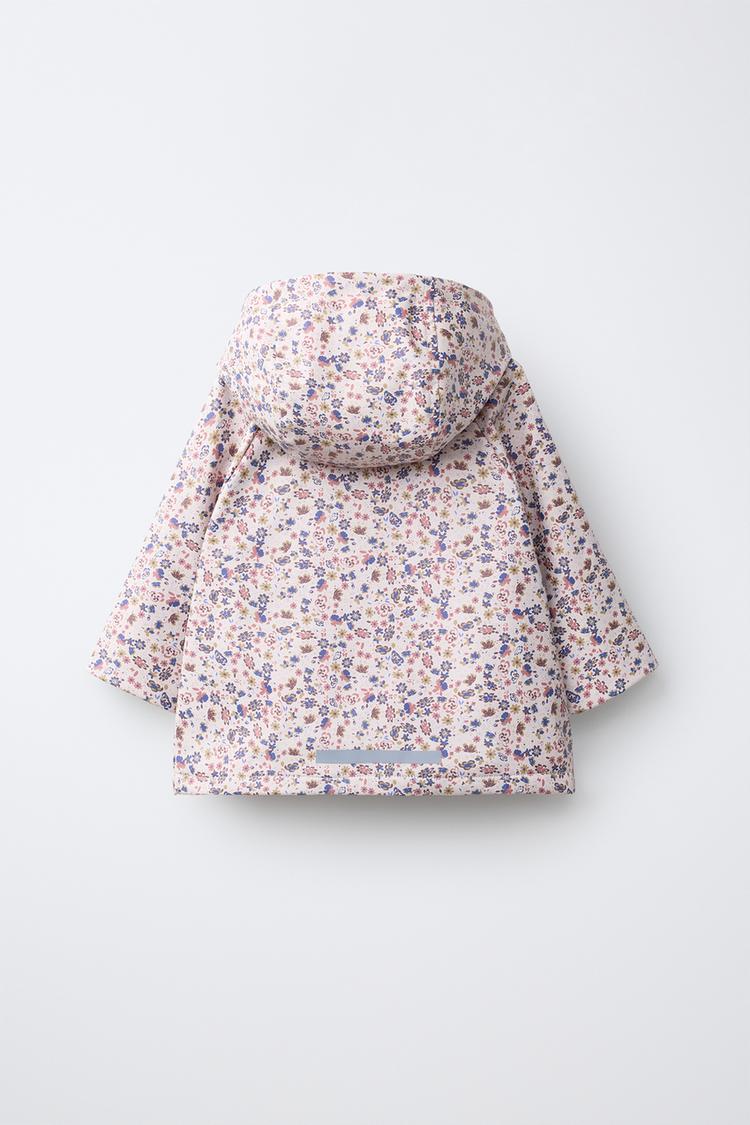 Impermeable floral de goma resistente al agua 2