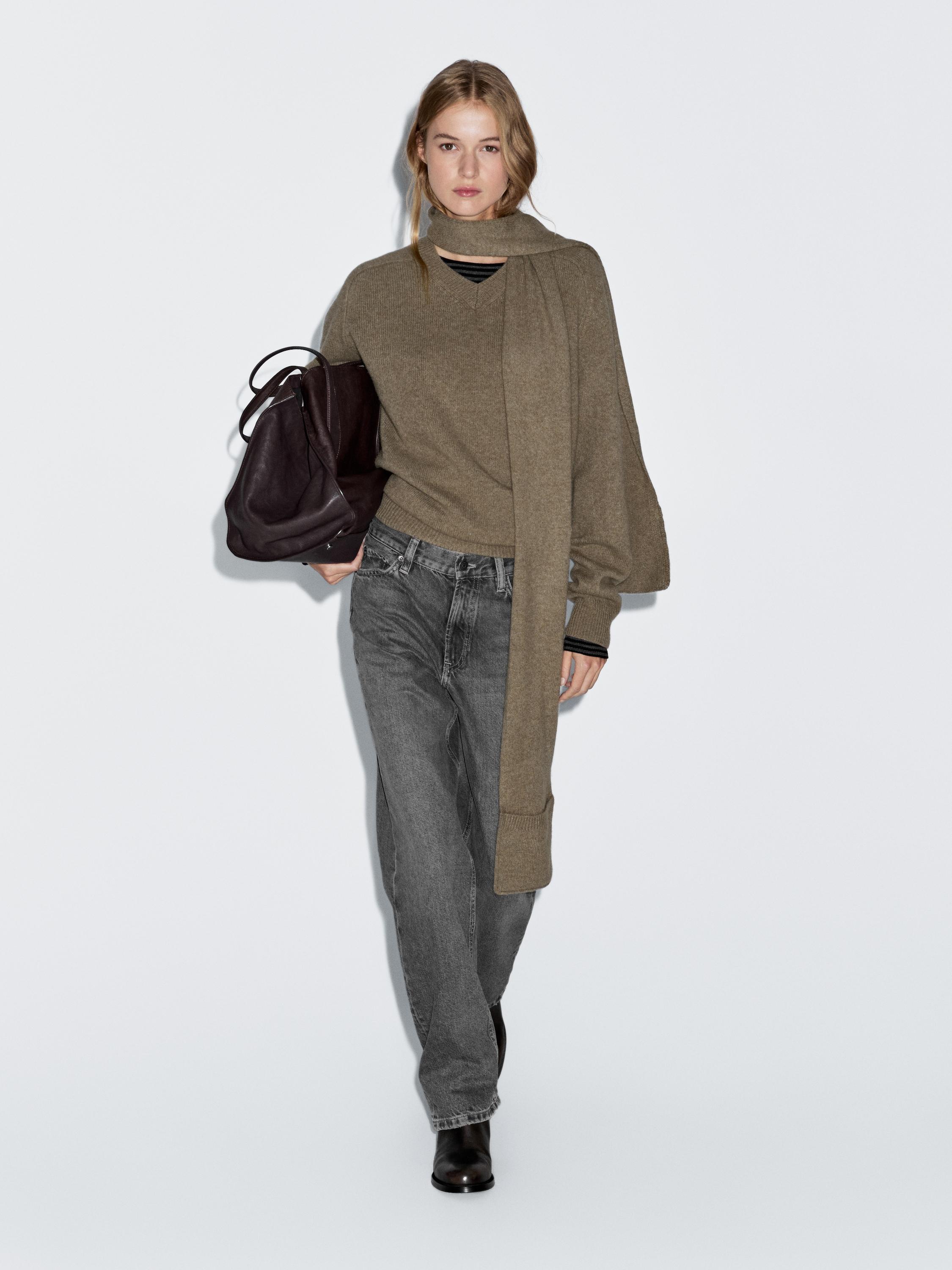 100% wool knit sweater with scarf and pocket