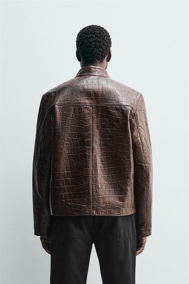 BLOUSON EN CUIR GRAVÉ - Marron de Zara - Image 3