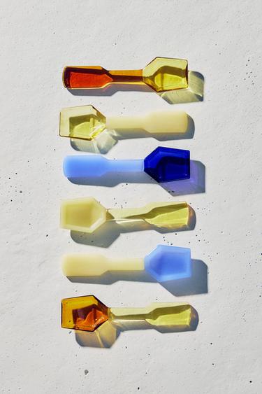 LOT DE 6 CUILLÈRES À GLACE EN BOROSILICATE MULTICOLORES - jaune de Zara - Image 5