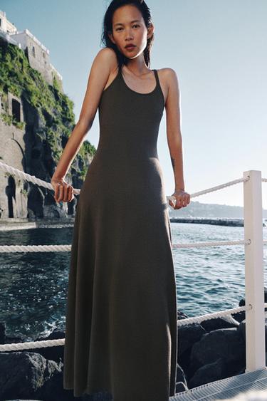 VESTIDO RÚSTICO TIRANTES - Khaki de Zara