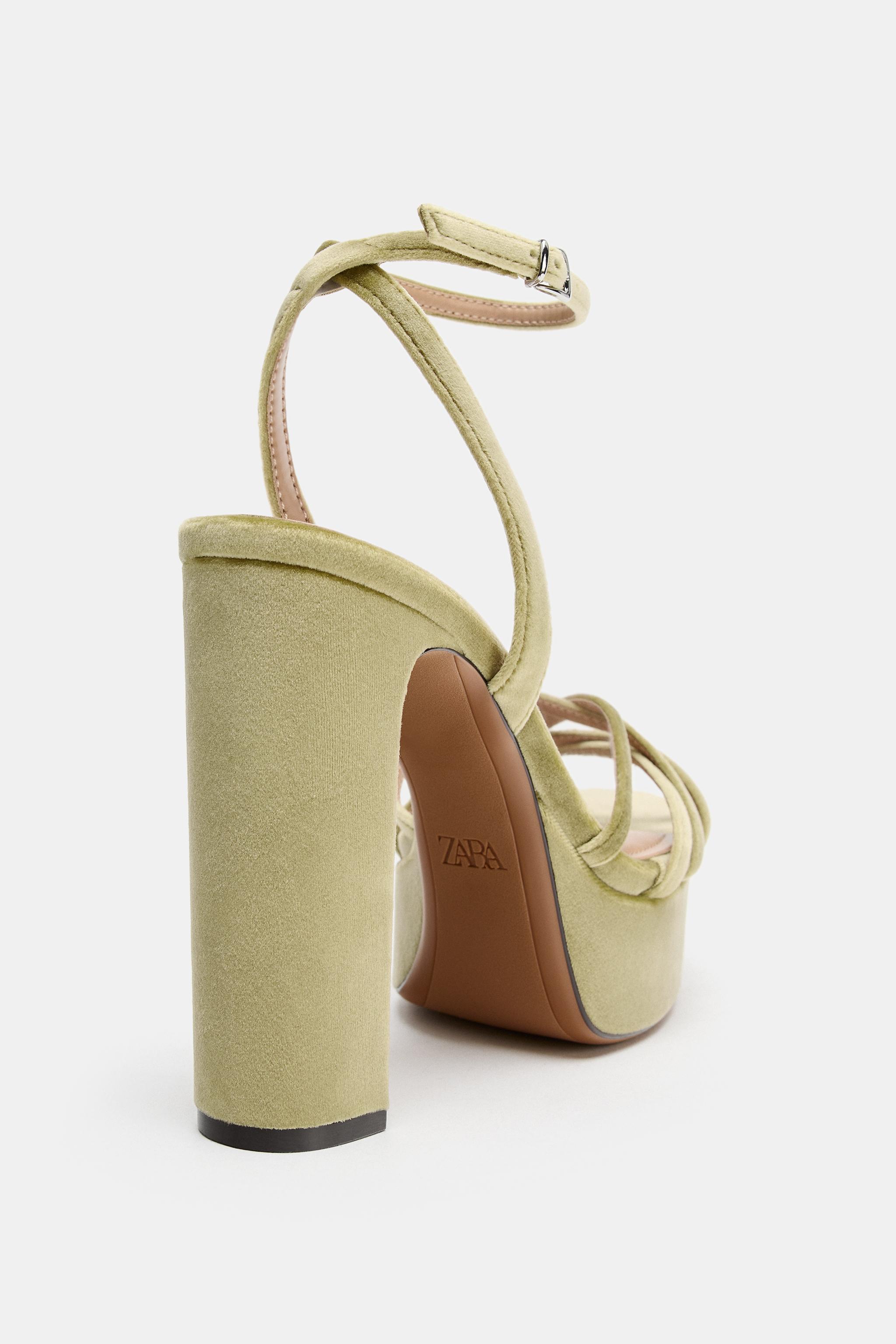 VELVET EFFECT PLATFORM SANDALS