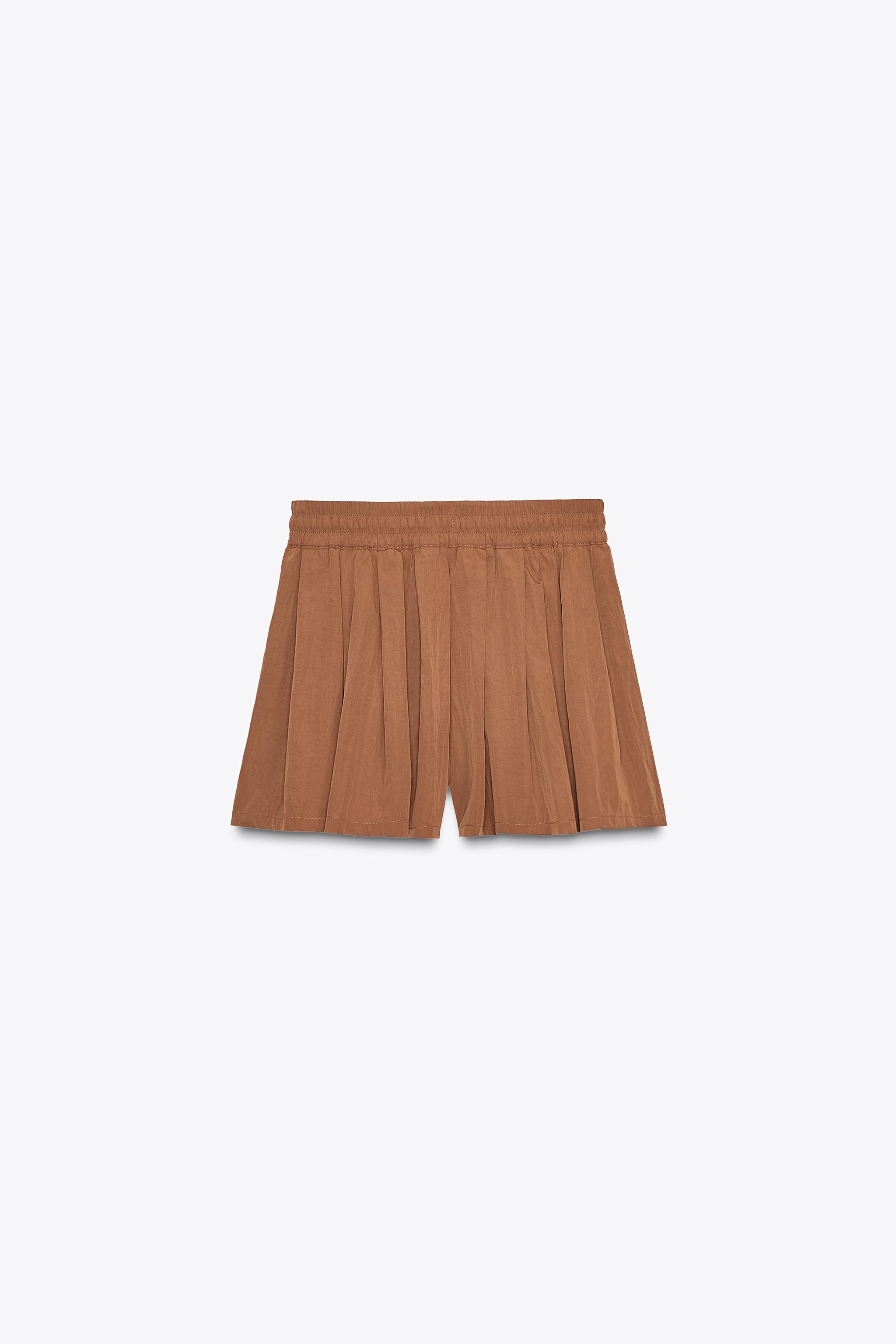 ELASTIC WAIST SHORTS