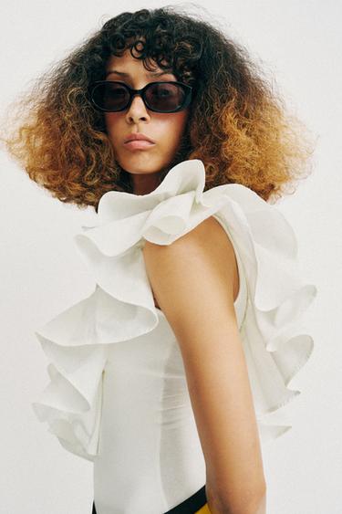BODY ASYMÉTRIQUE À VOLANT - Blanc cassé de Zara - Image 4