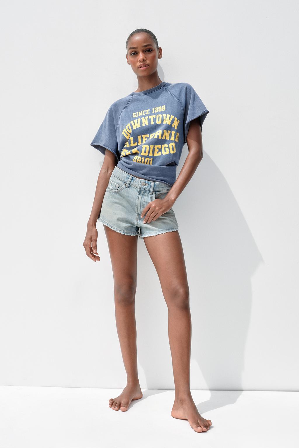 WASHED EFFECT TEXT PLUSH SWEATSHIRT