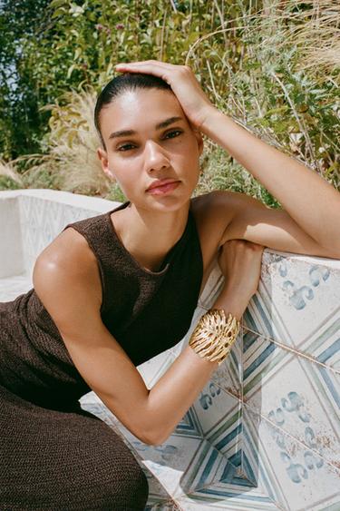 LEAF CUFF BRACELET - Golden by Zara