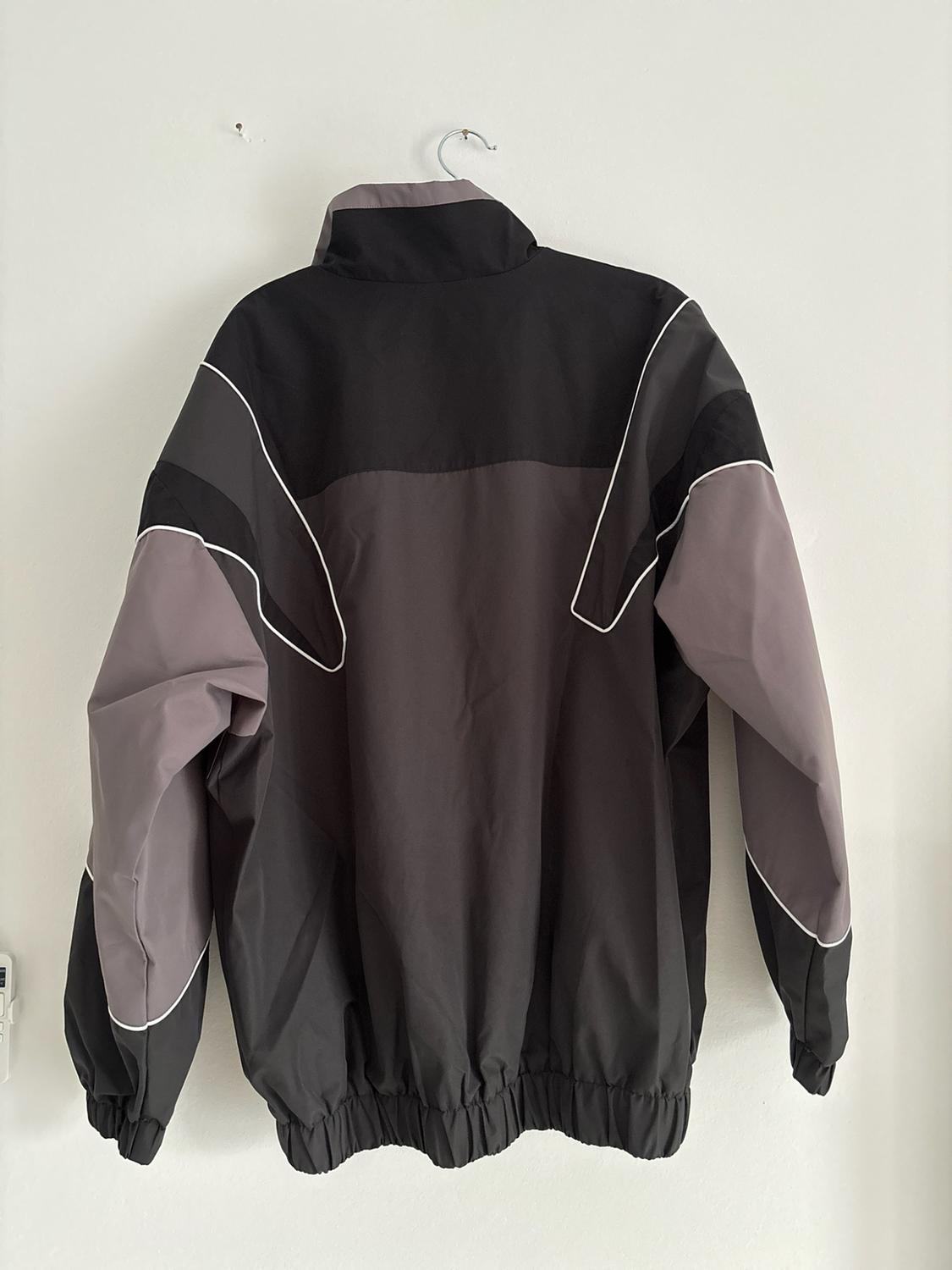 COLOUR BLOCK JACKET - Image 2