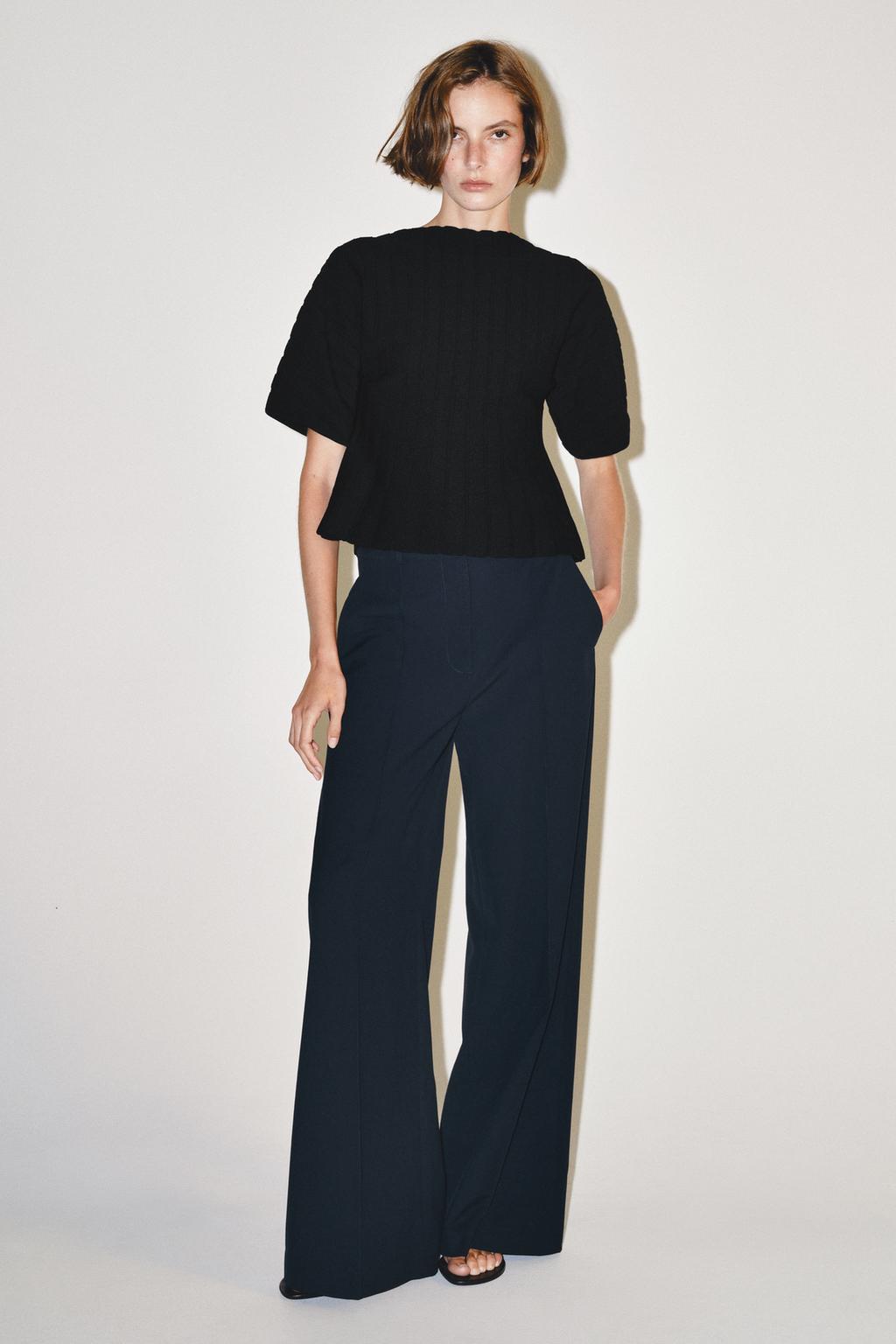 RIBBED KNIT TOP
