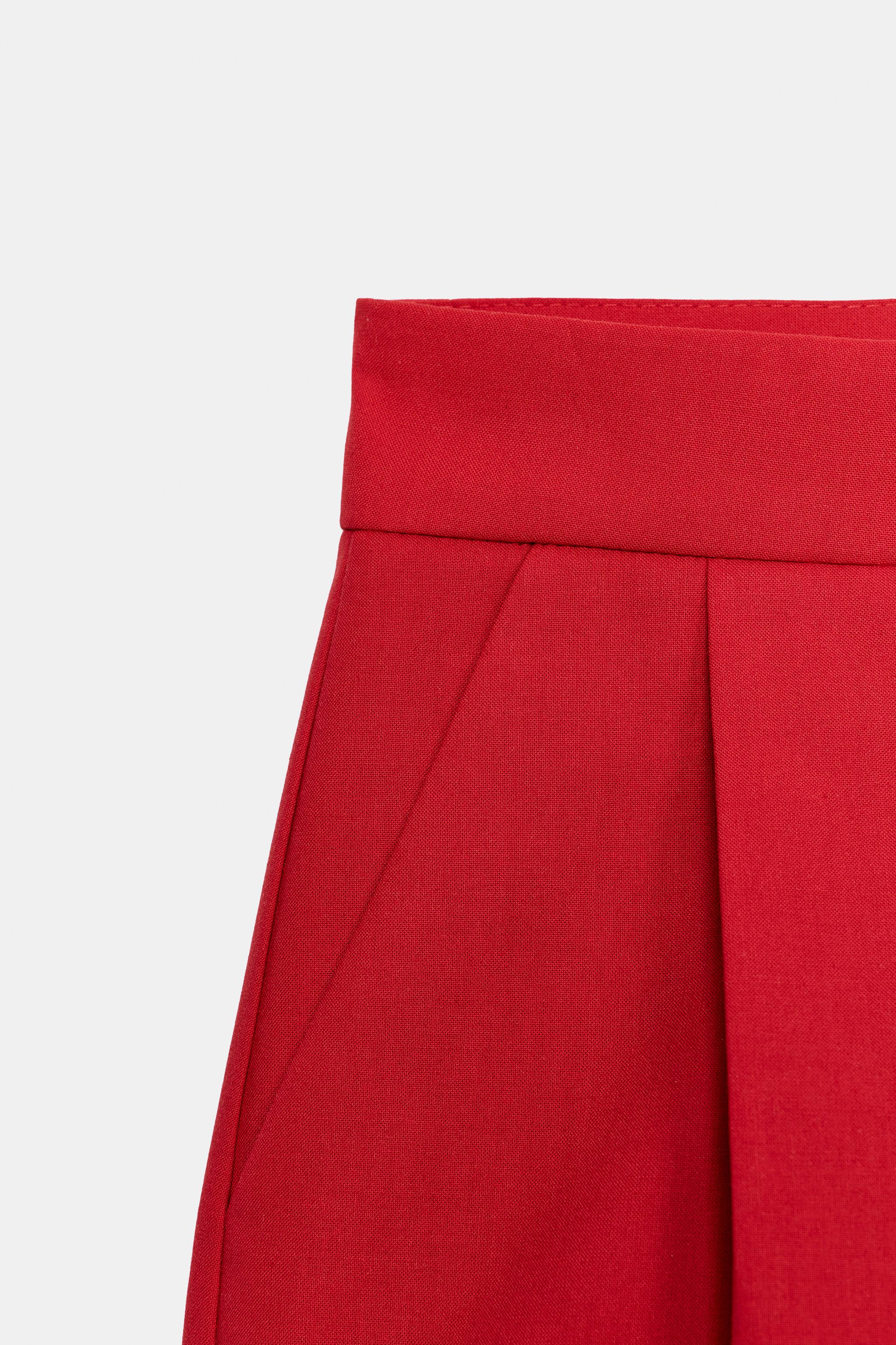 PLEATED SHORTS