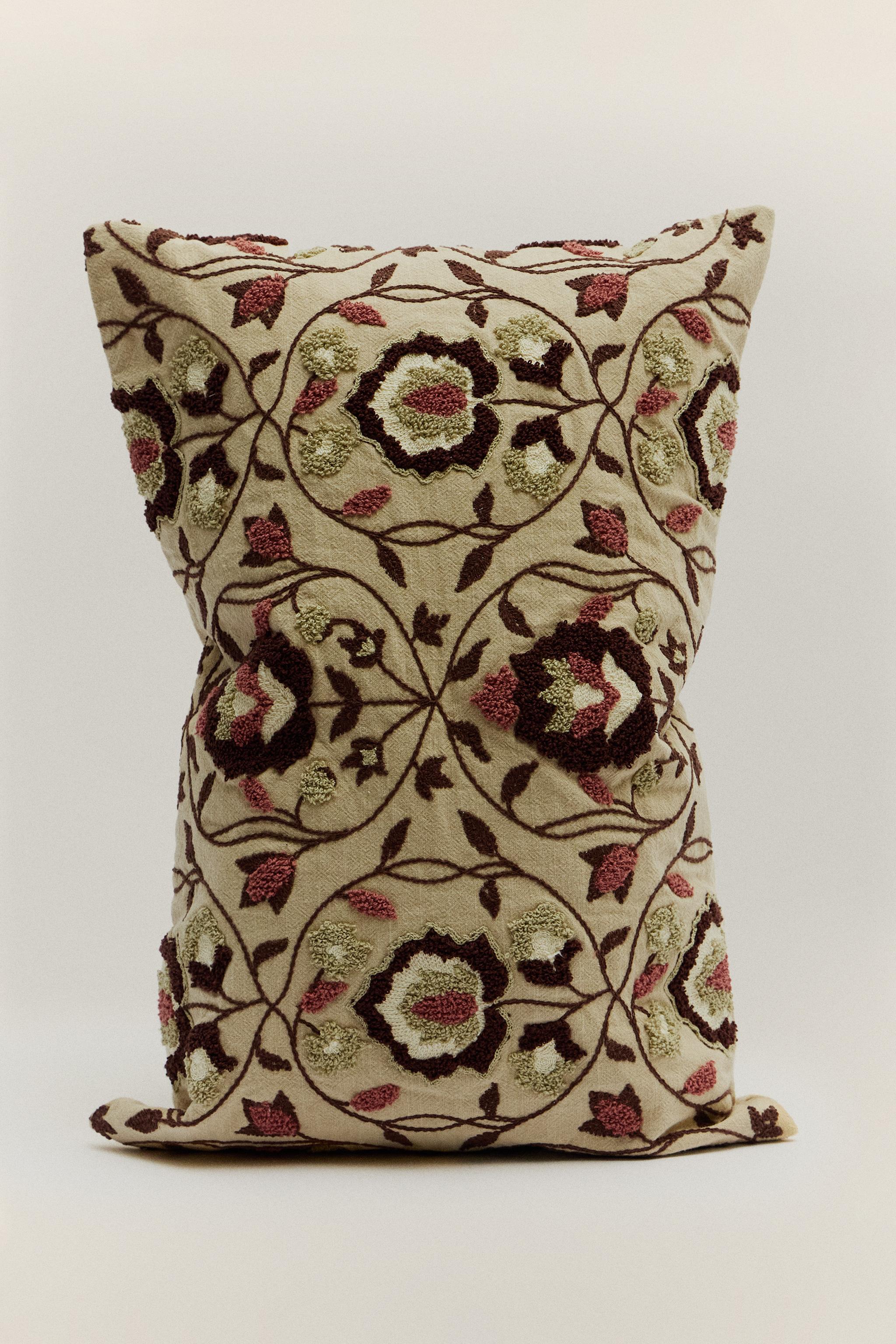 TUFTED THROW PILLOW COVER