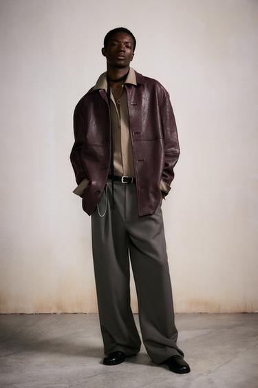 BLOUSON EN CUIR TEXTURÉ - Bordeaux de Zara