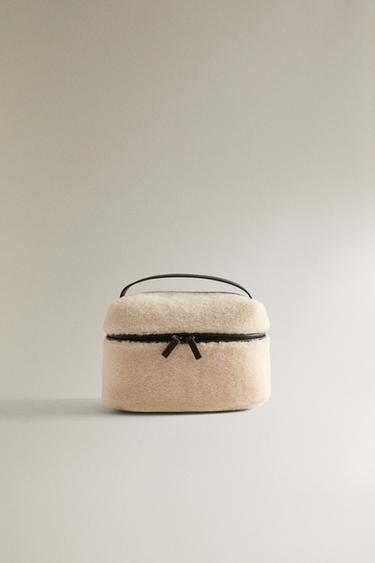 TROUSSE DE TOILETTE EFFET MOUTON - Beige de Zara - Image 0