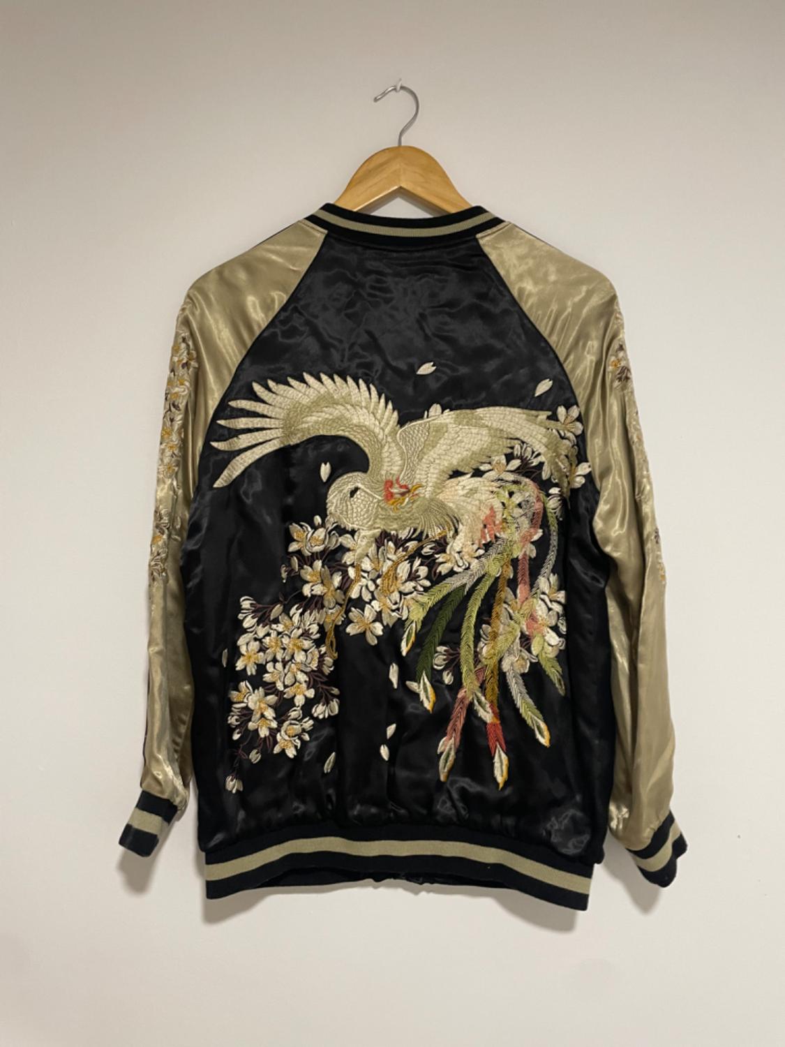 CHAQUETA BOMBER BORDADA LIMITED EDITION REVERSIBLE - Image 3