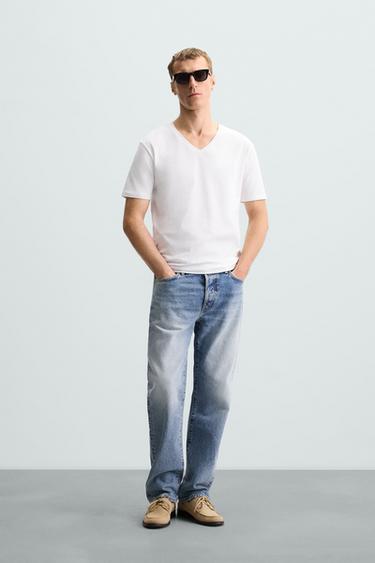 CAMISETA BÁSICA COM DECOTE EM V - Branco da Zara - Imagem 0