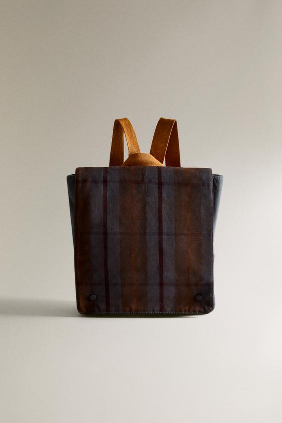 MOCHILA INFANTIL CUADROS TARTÁN - Marrón-Azul de Zara - Imagen 0