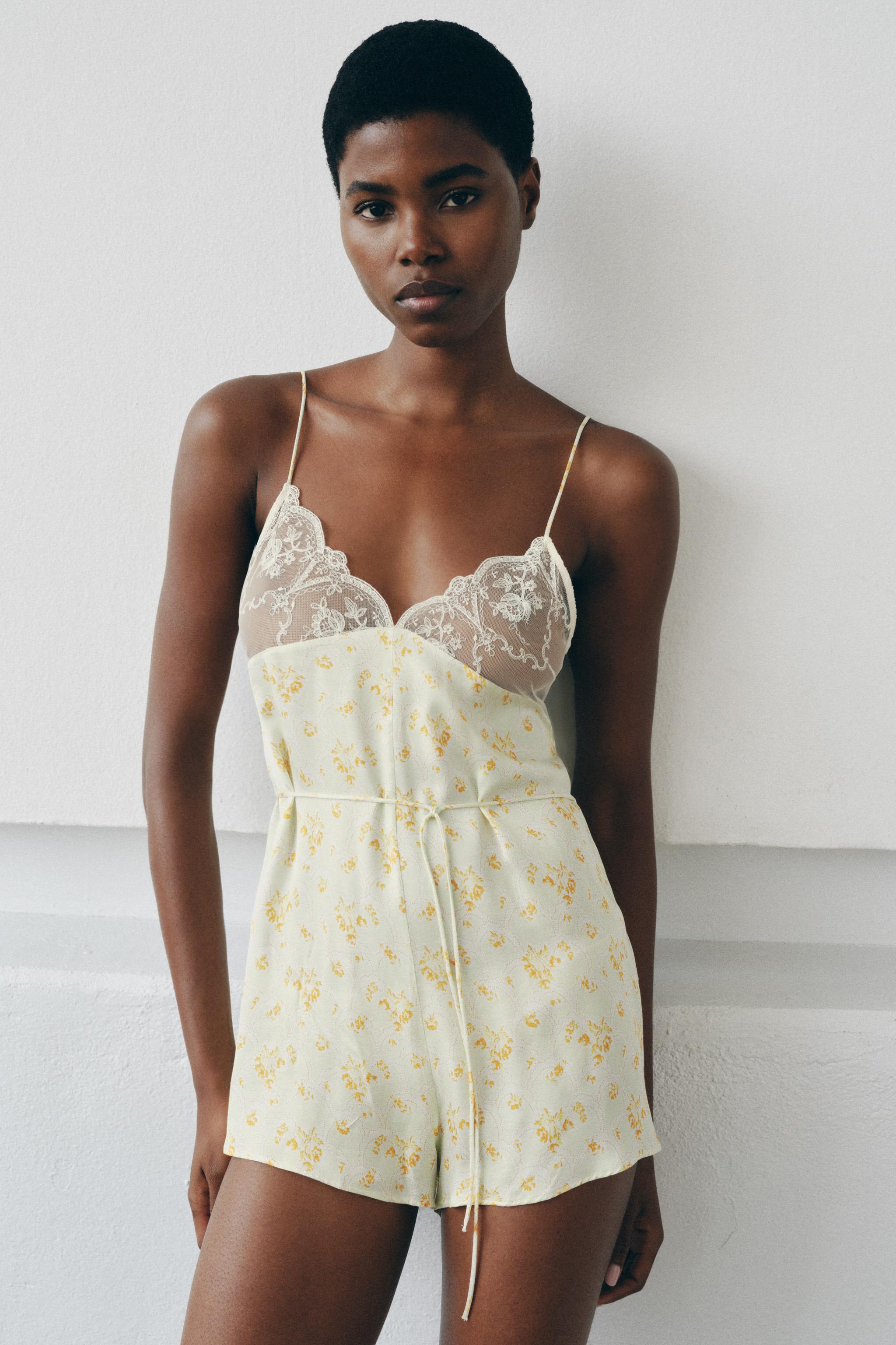 LACE FLORAL PRINT JUMPSUIT