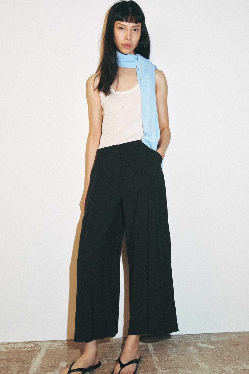 PLEATED CULOTTE PANTS