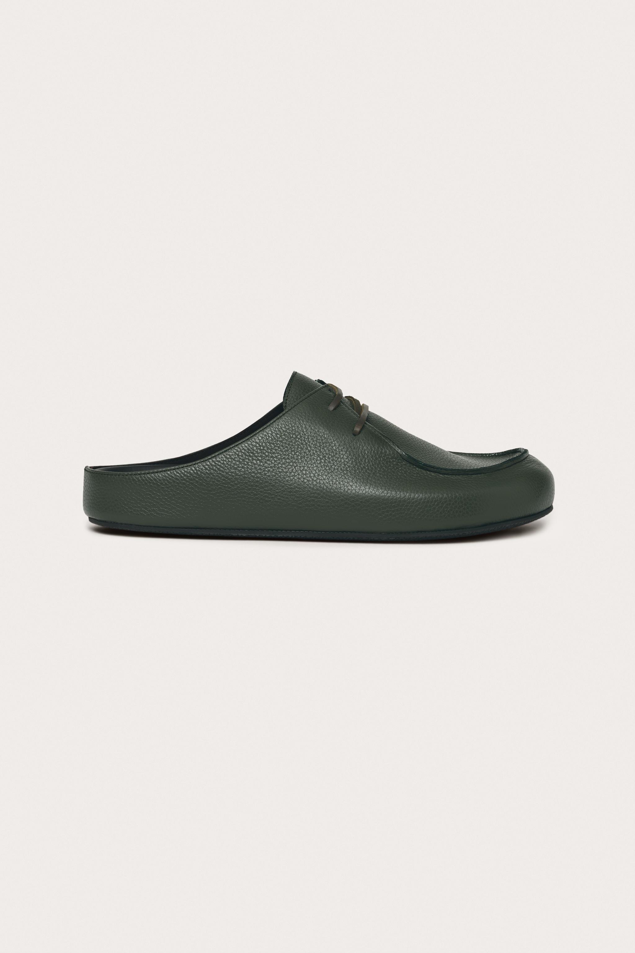LIMITED EDITION LEATHER CLOGS