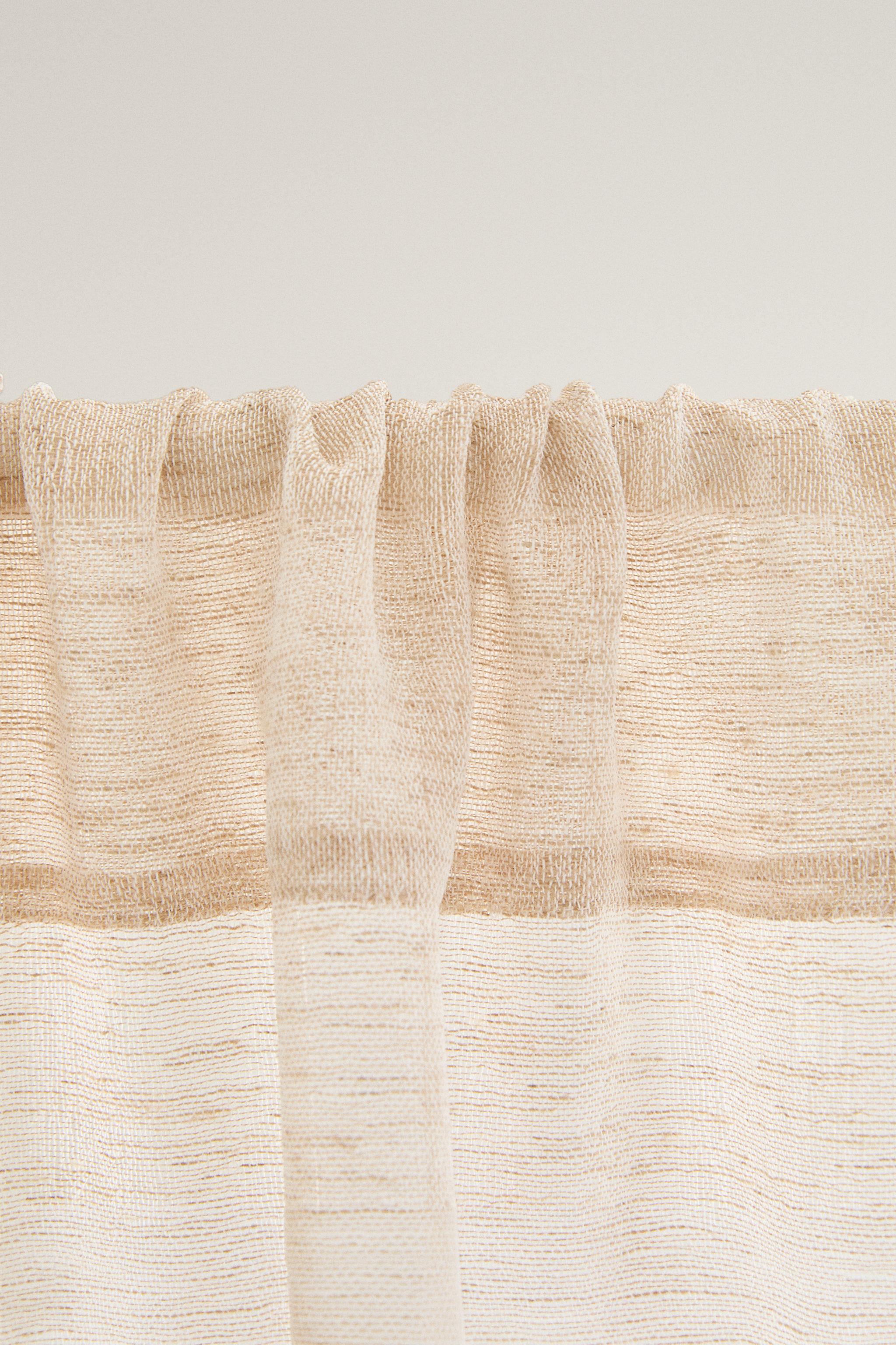 SHEER DOUBLE-WIDTH CURTAIN WITH LOW FILTRATION