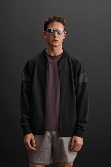 TECHNICAL SWEATSHIRT WITH ZIP - Black by Zara