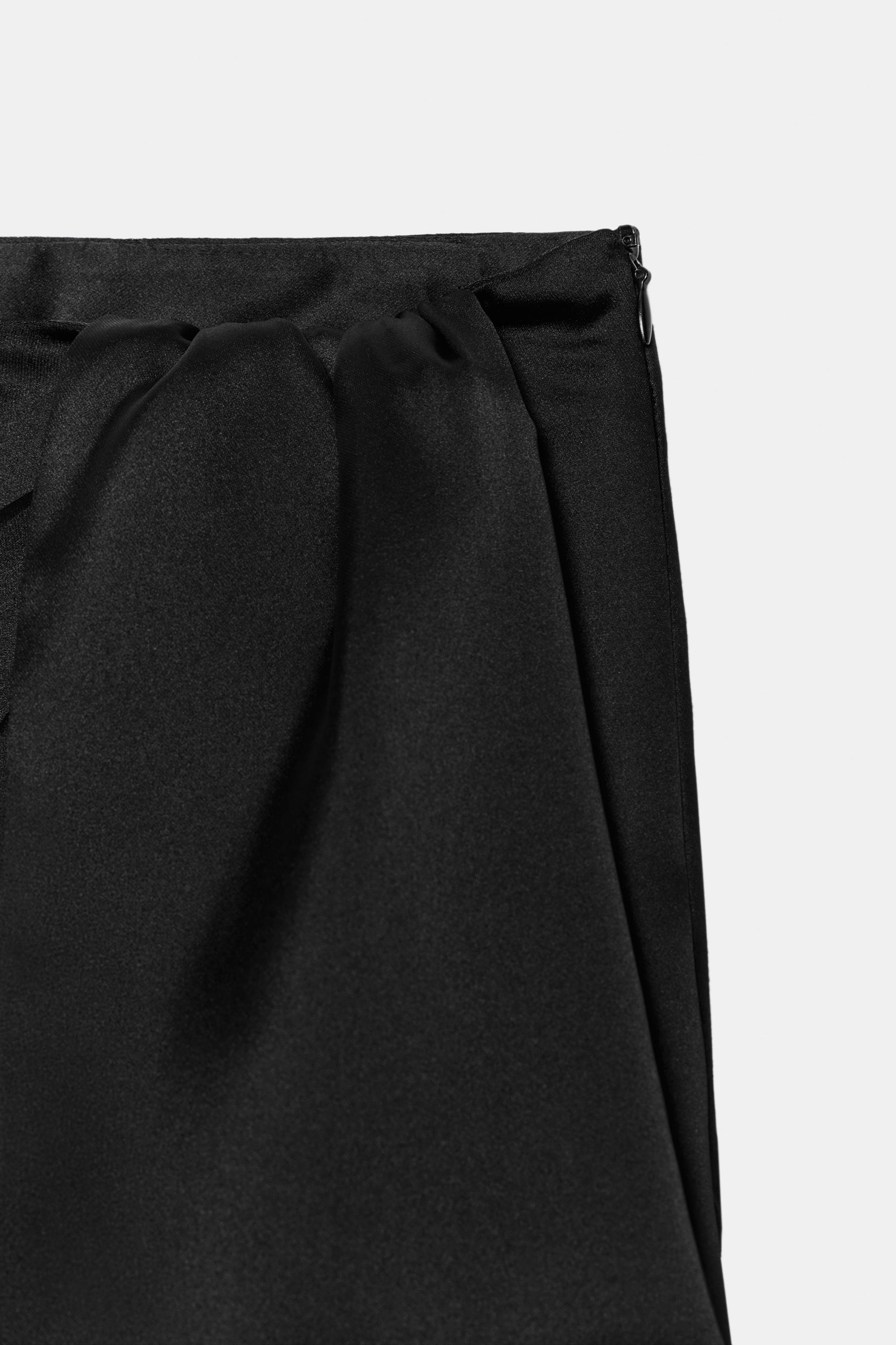 JUPE MIDI SATINÉE ASYMÉTRIQUE