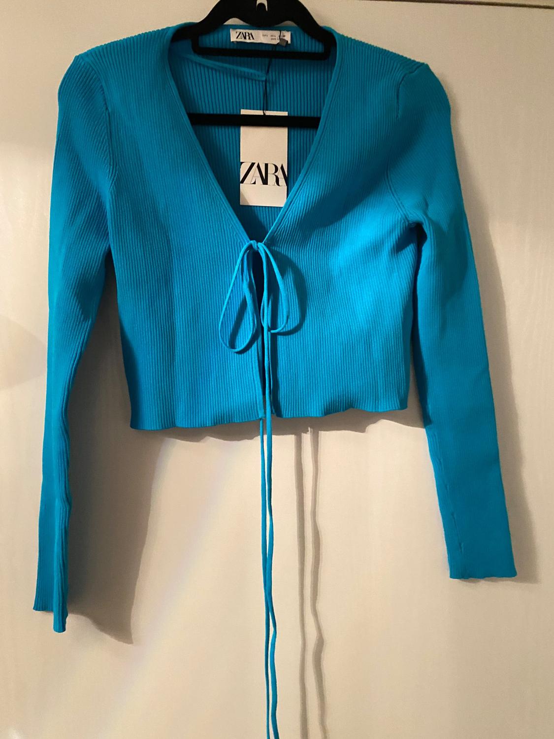RIBBED KNIT CARDIGAN