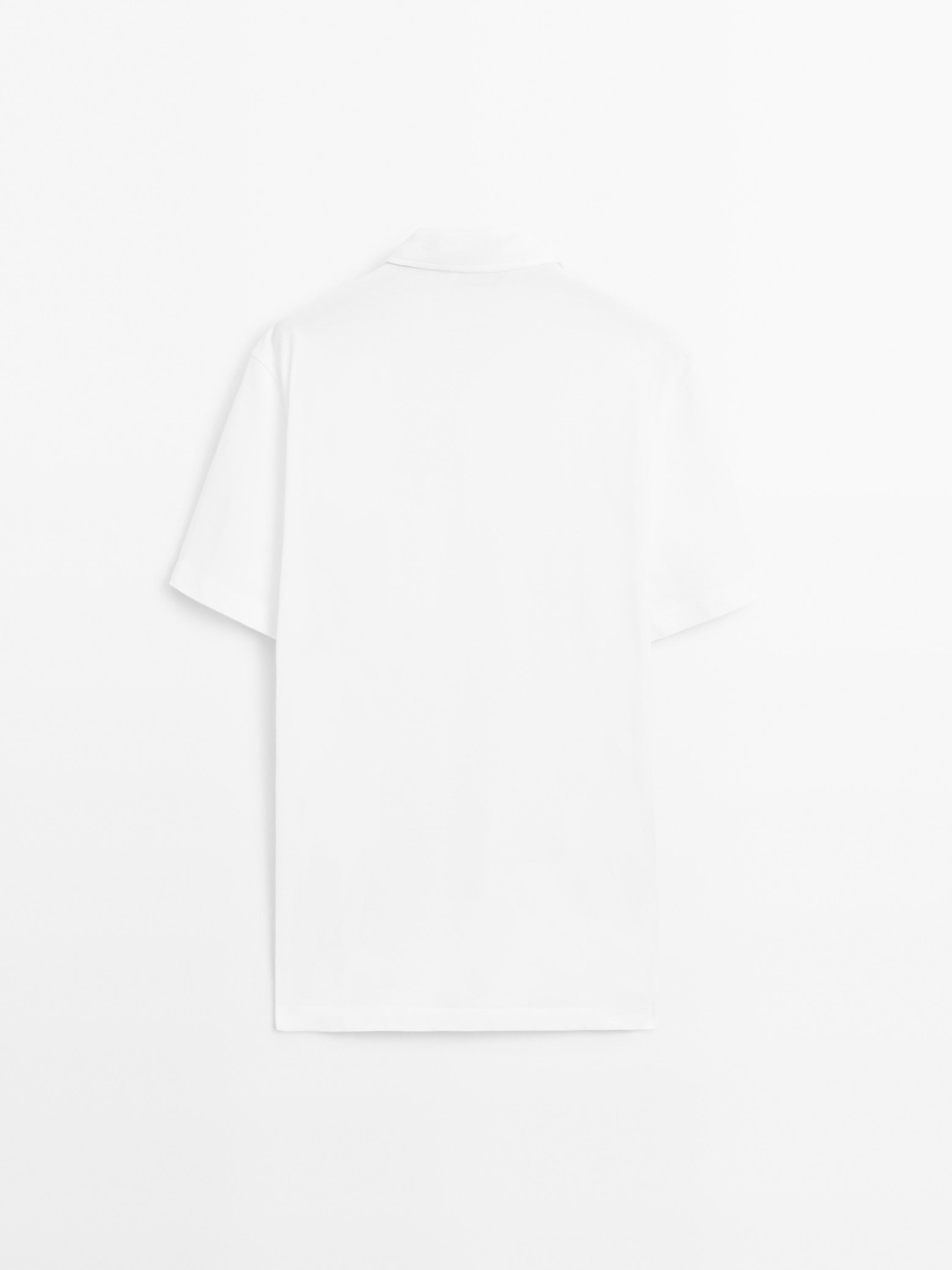 Piqué textured 100% cotton polo shirt