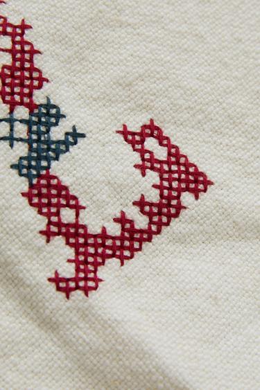 LINEN EMBROIDERED LETTER Z CUSHION — Ecru 2