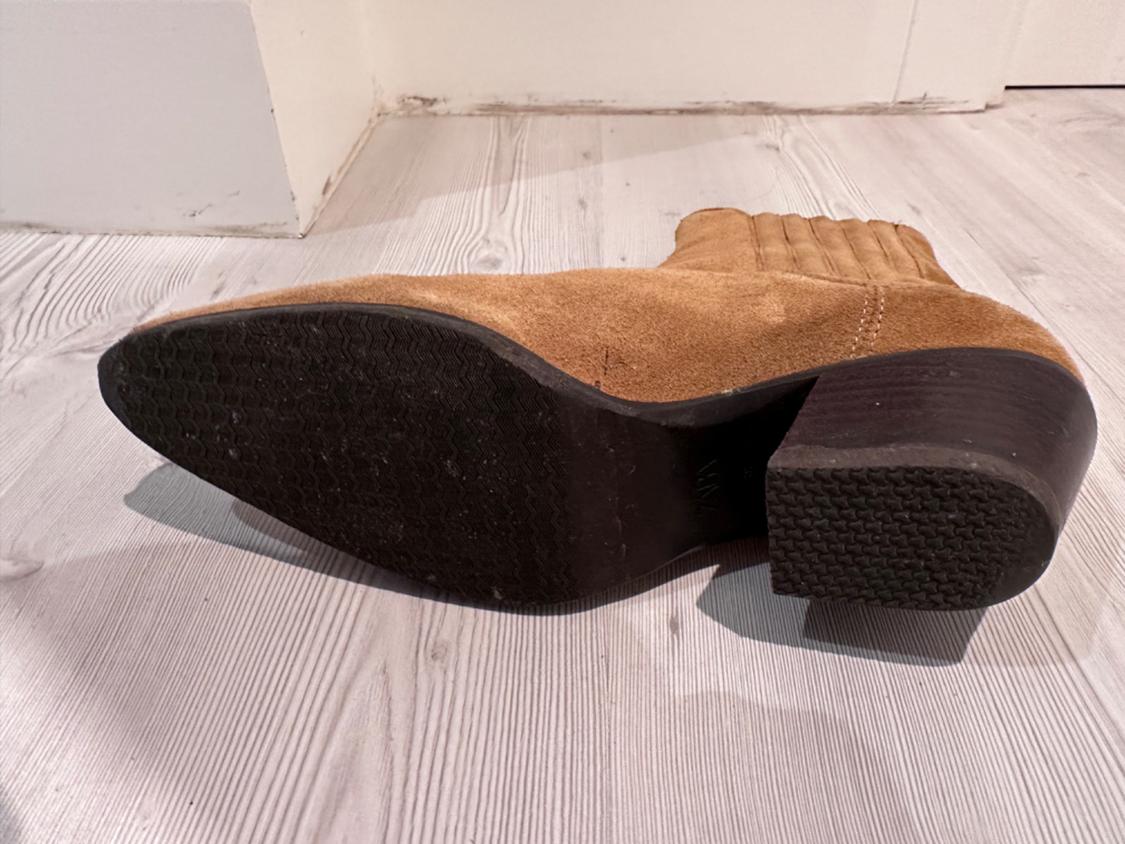 BOTA SERRAJE, PIEL, TACÓN 3,5 CM, SUELA ANTIDESLIZANTE COLOCADA EN EL ZAPATERO, TALLA CORRECTA, PERFECTO ESTADO - Image 5
