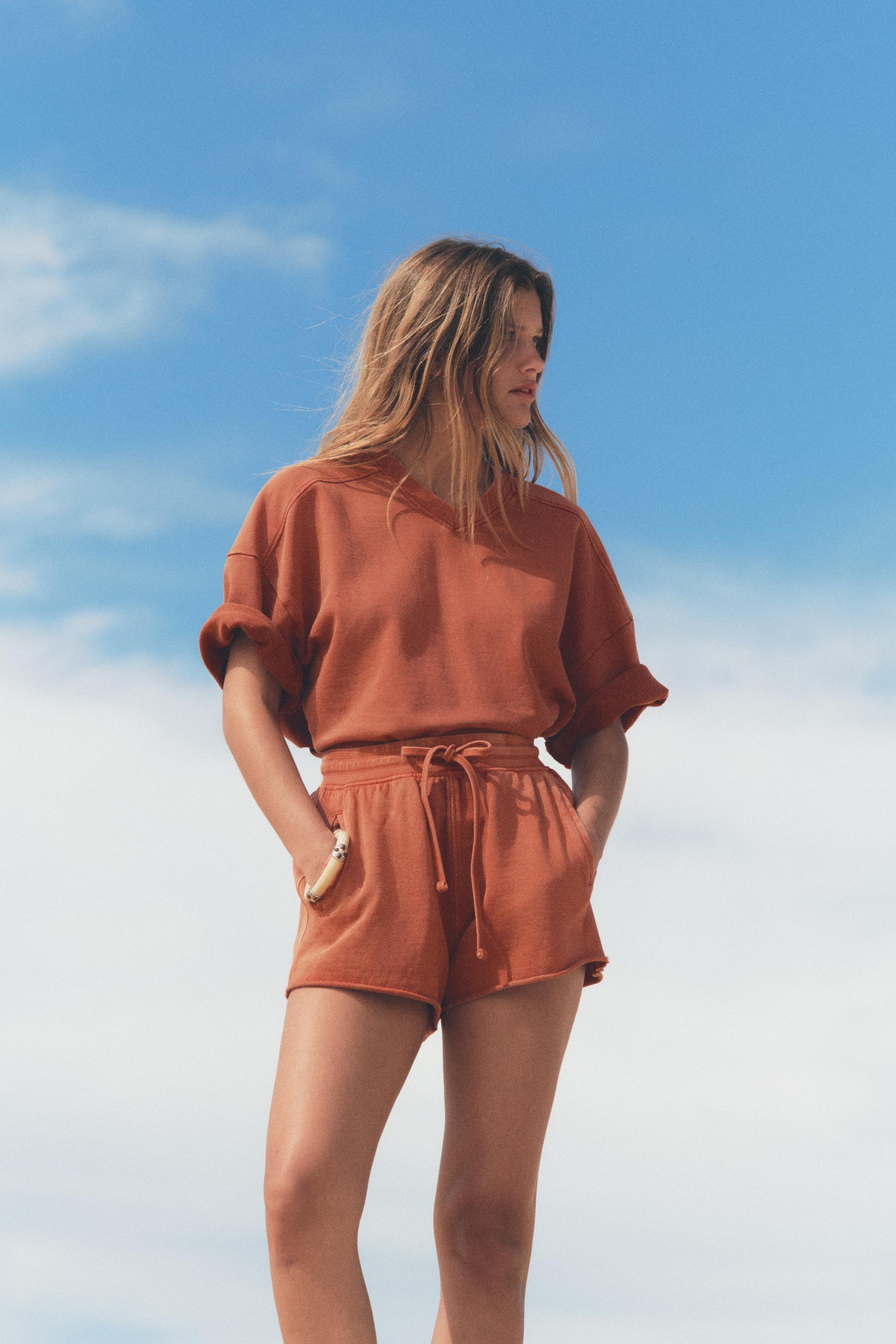 ZARA ショートリリーフドレス リミテッドエディション レッド！ ZARA】ドレープディテール入りミディ丈ワンピース4772/345/658