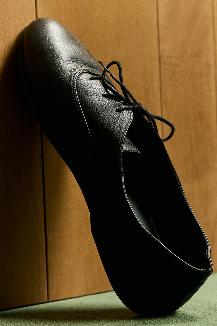 Zapatos de cuero AARON LEVINE X ZARA