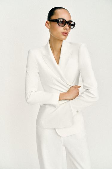 {navn} - {farge} for Zara