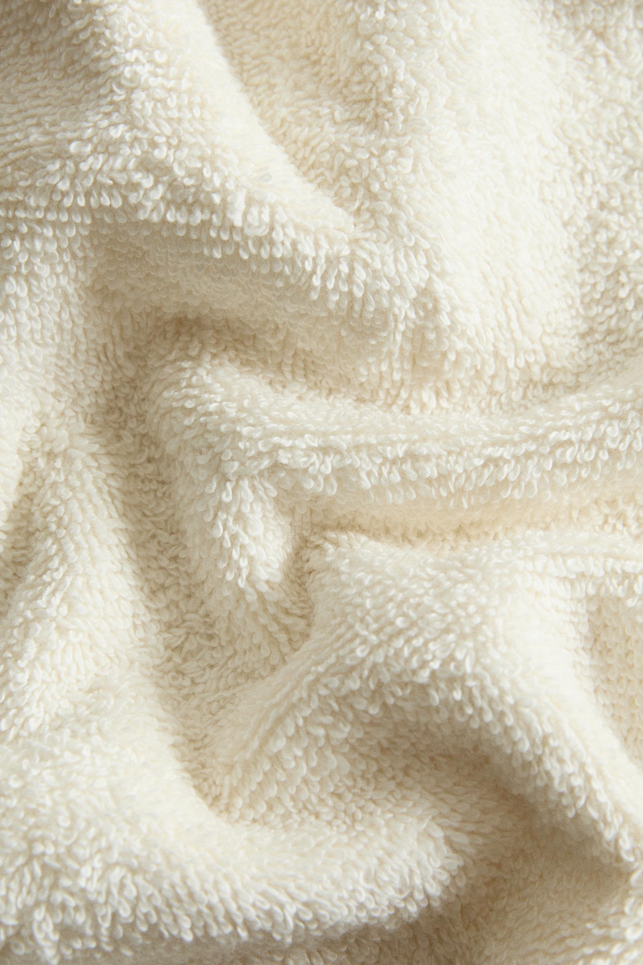 SERVIETTE DE BAIN COTON FLEUR BRODÉE (500 G/M²)