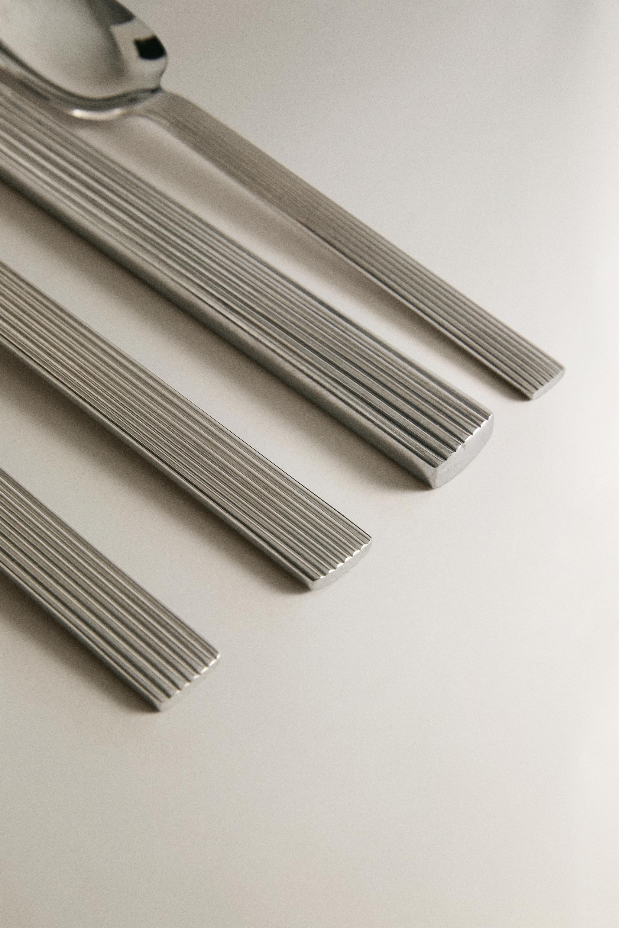 Zara RIBBED HANDLE FLATWARE SET (SET OF 4) — фото 3