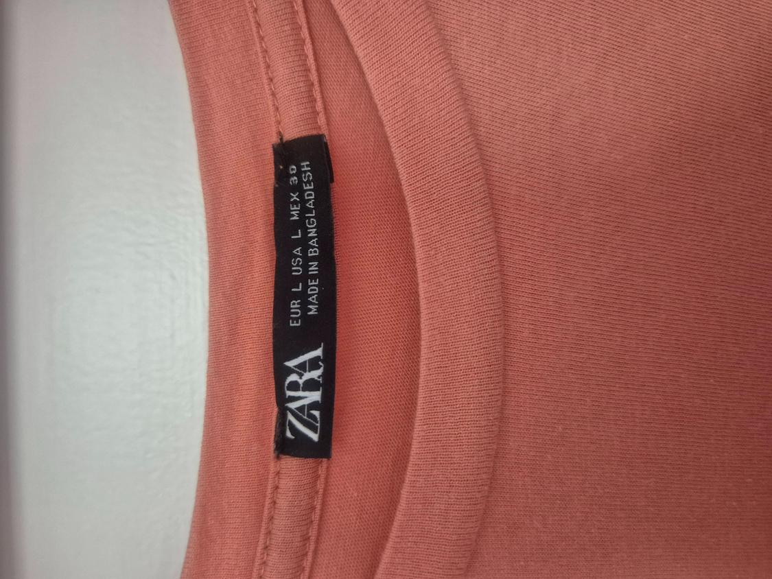 T-SHIRT WITH RUFFLE TRIM - Image 3