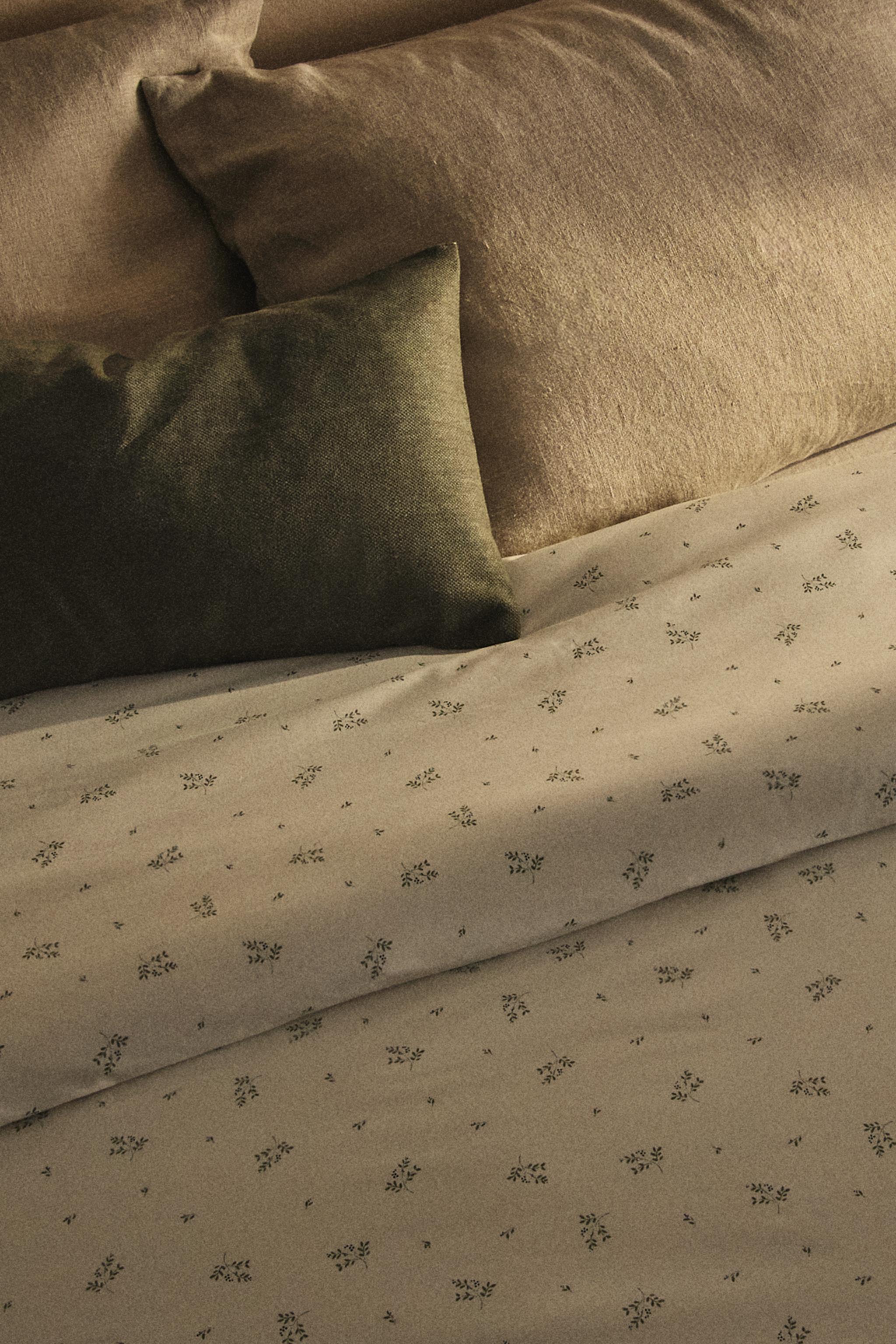 LEAF PRINT DUVET COVER