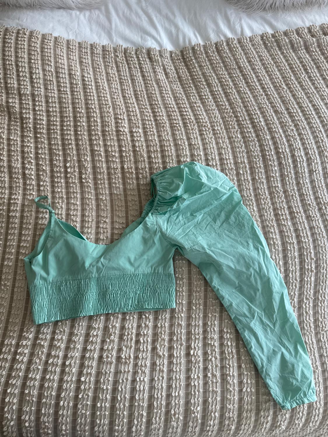 LIMITED EDITION PUFF SLEEVE TOP - Image 2
