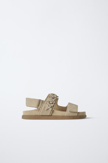 SANDALIA PIEL FLORES - Marrón Arena de Zara