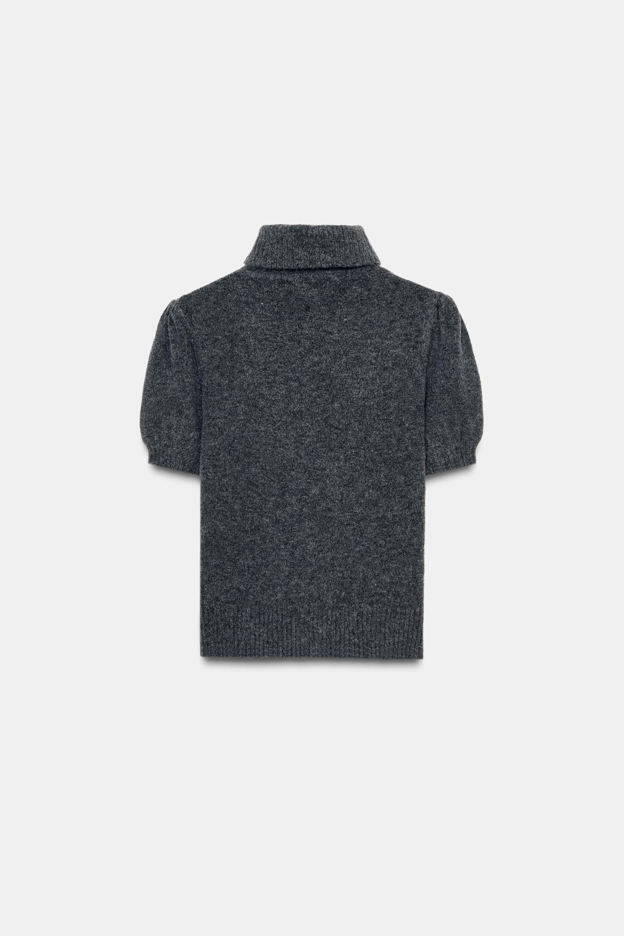 PUFF SLEEVE KNIT TOP