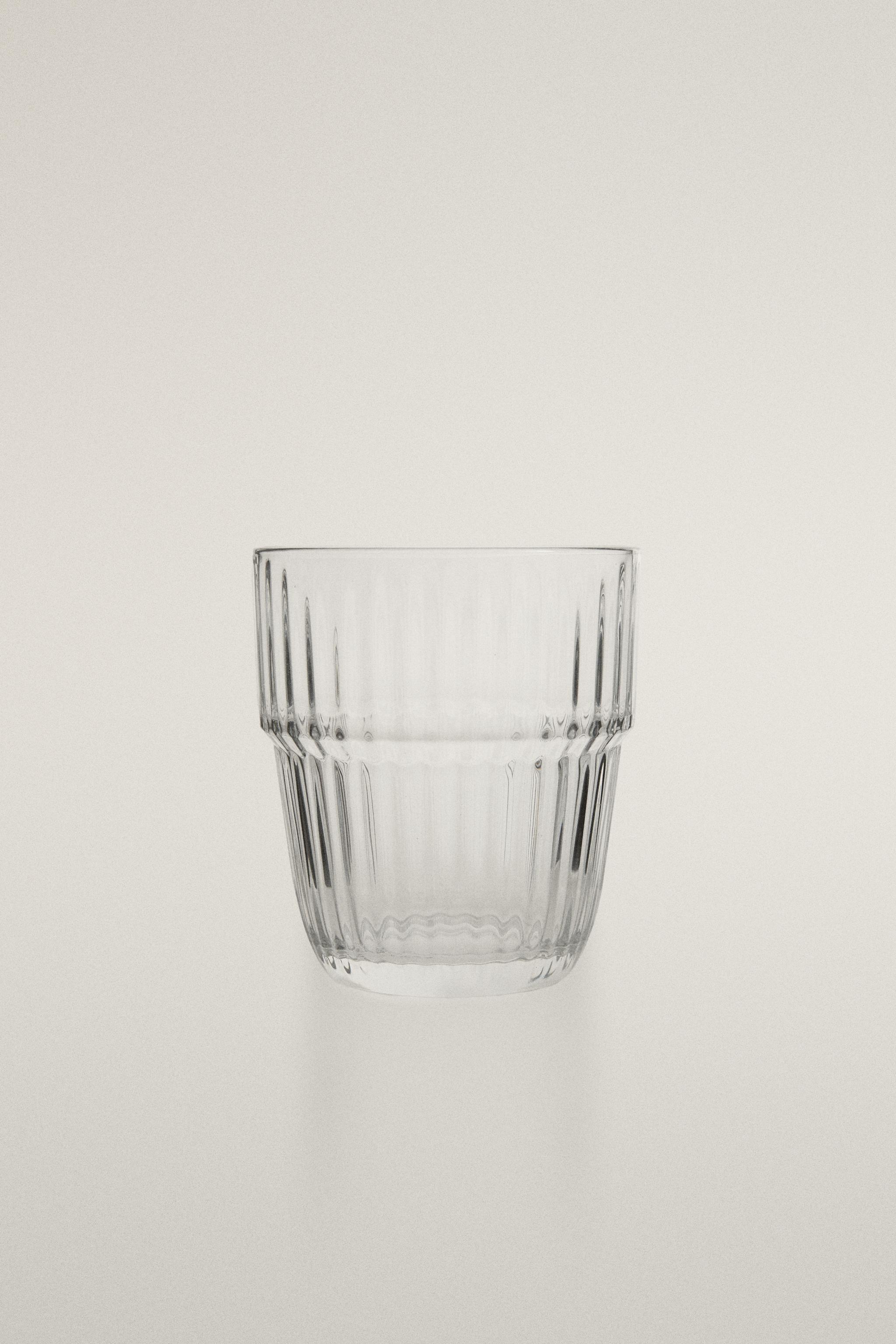 RAISED DESIGN GLASS TUMBLER