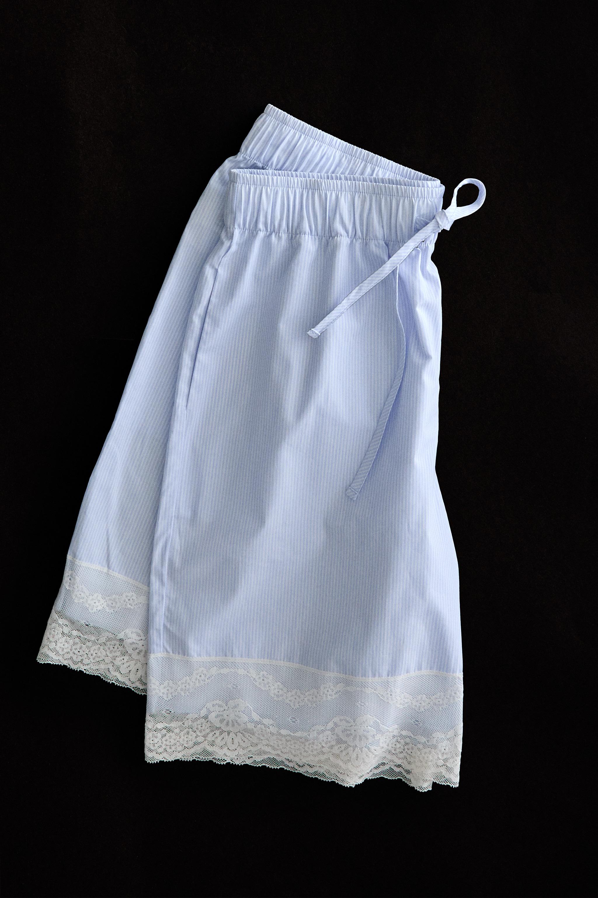 STRIPED LACE-TRIMMED SHORTS