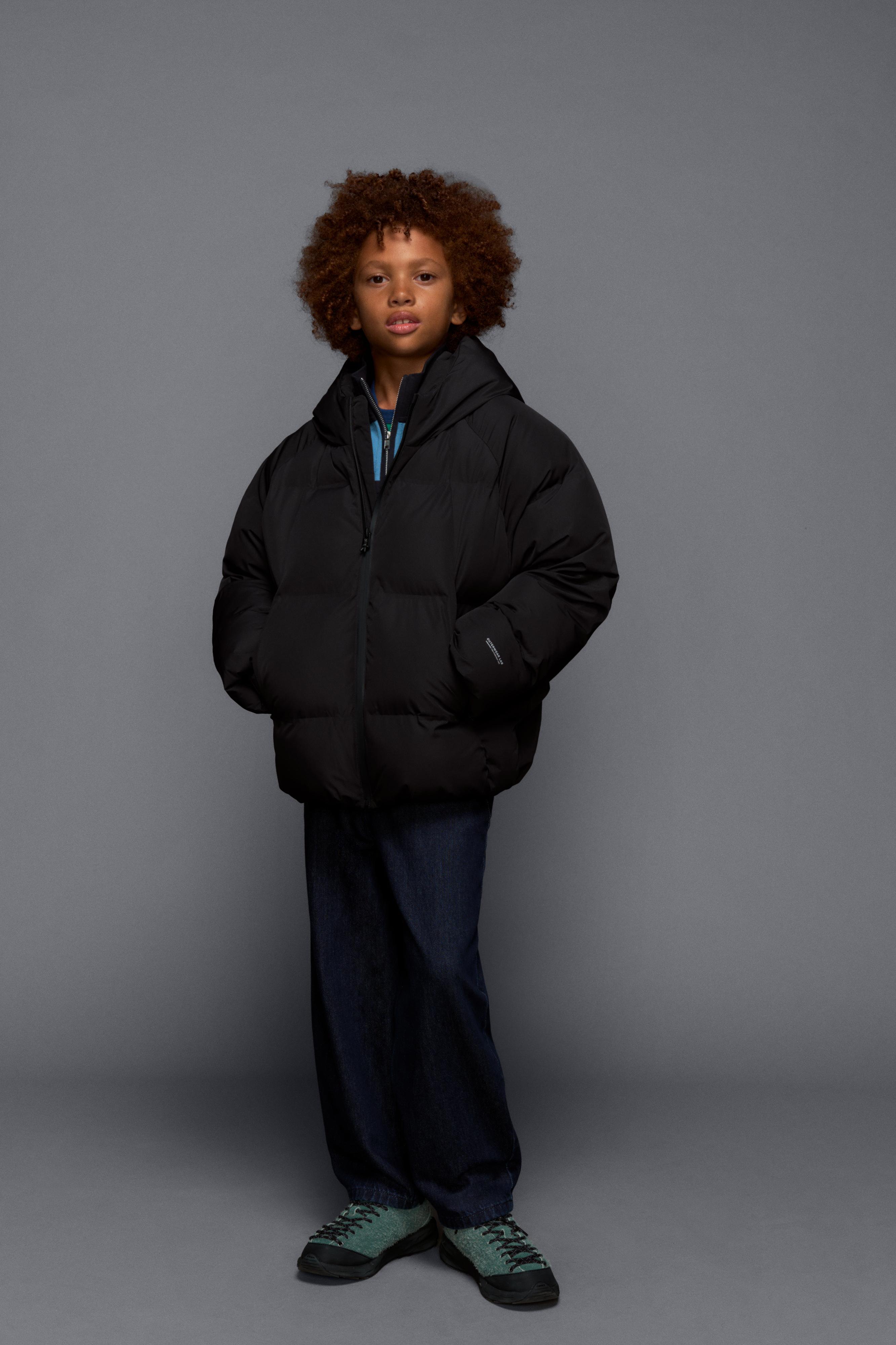BLOUSON REMBOURRÉ À CAPUCHE DÉPERLANT