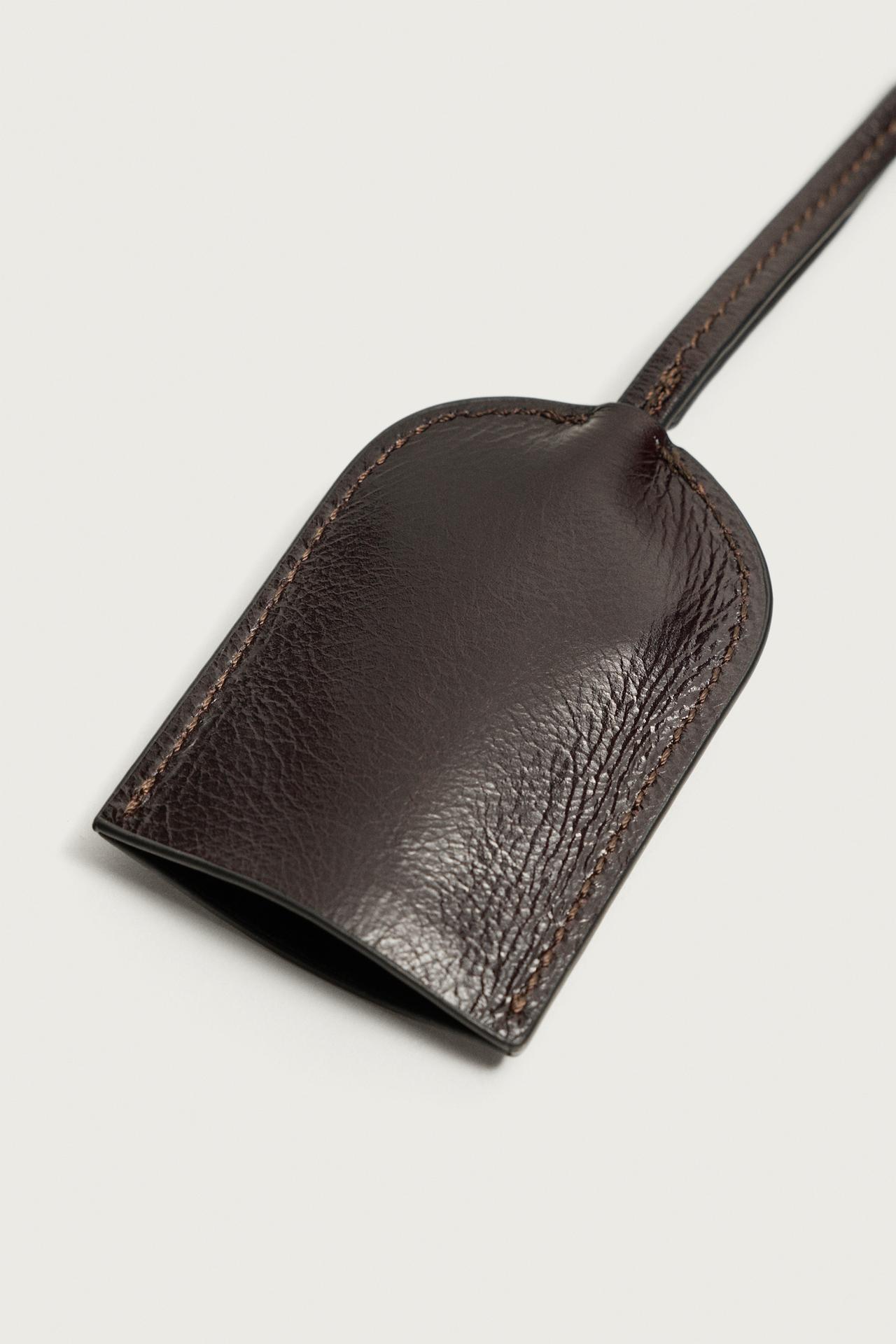 LEATHER PENDANT KEYCHAIN — Brown