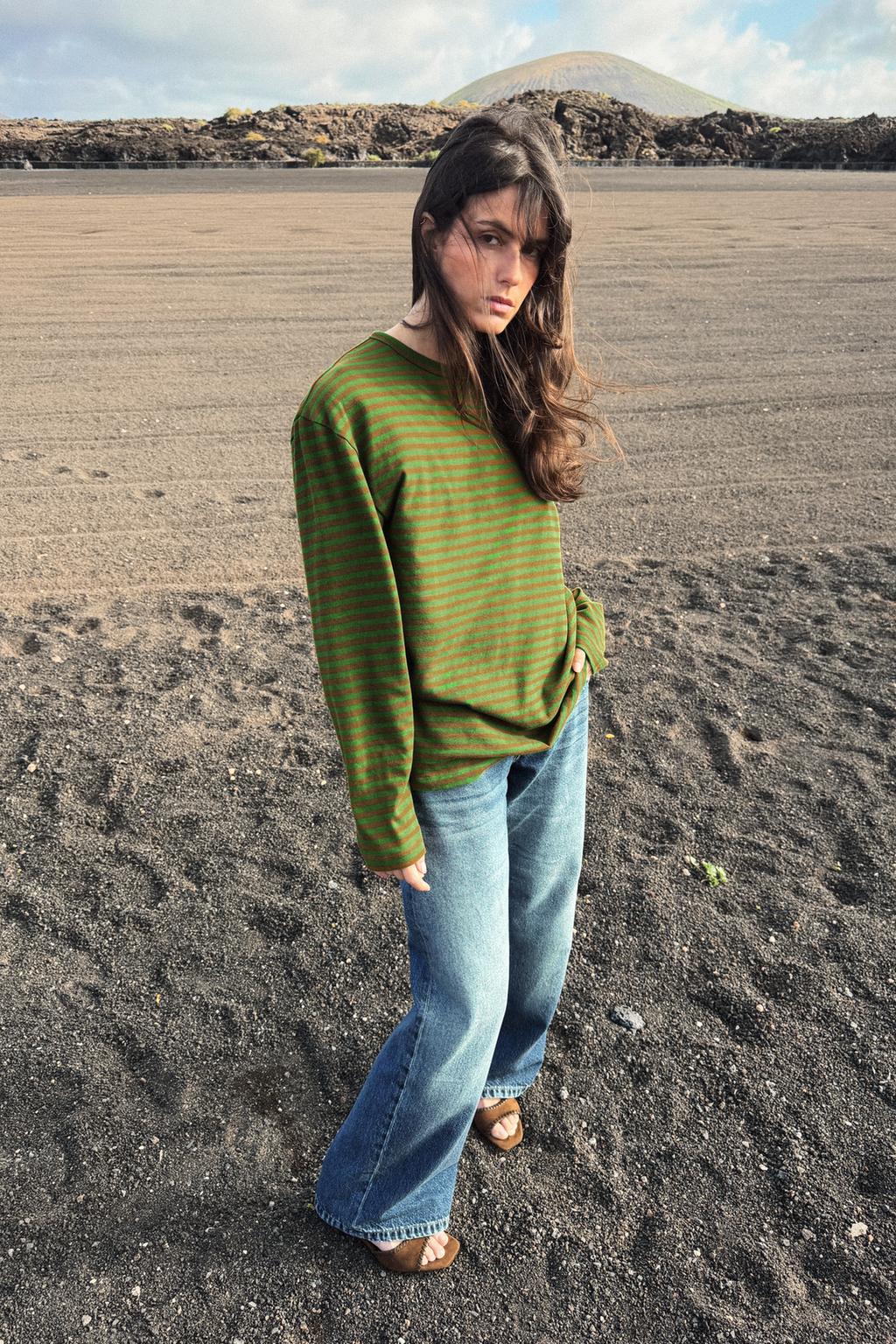 OVERSIZED STRIPED T-SHIRT - image 2